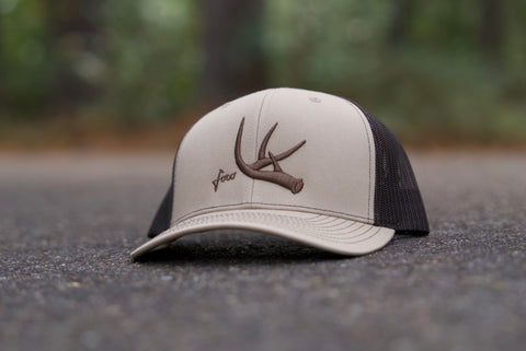 Mesh Back - Antler Puff