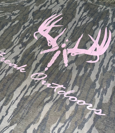 Mossy Oak Bottomland Tee- Pink Print